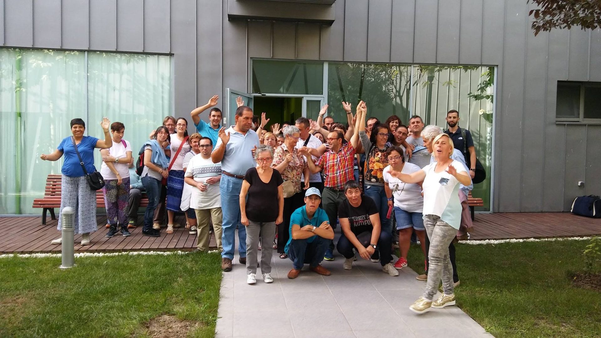 Un grupo de usuarios visitaron a compañeros de Cuellar